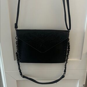Elegant Black Leather Shoulder Bag